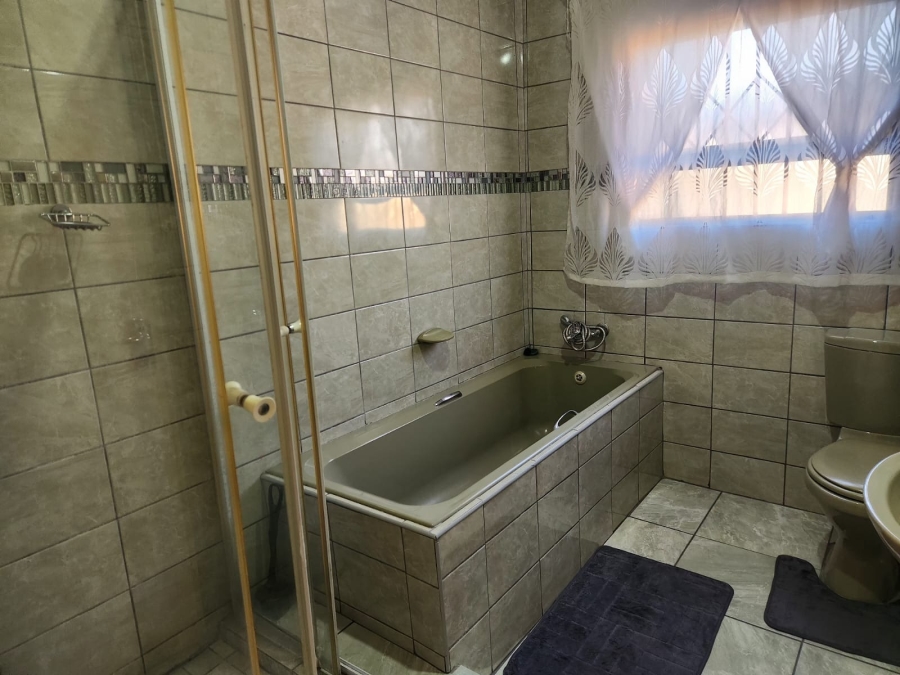 3 Bedroom Property for Sale in Boitekong North West